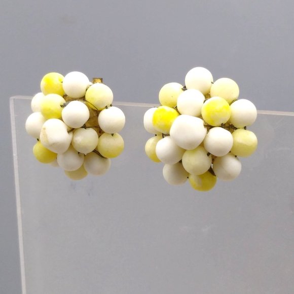 Vintage Bead Cluster Earrings, Classic White and Yellow Clip Ons from MCM - Picture 3 of 4